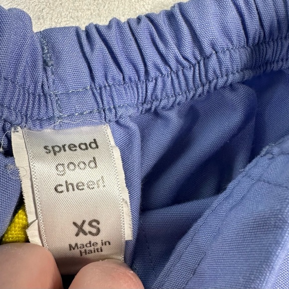 Women’s Spread Good Cheer Scrubs 1 Set - Picture 3 of 4